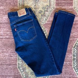 Levi’s 711 Skinny Jeans